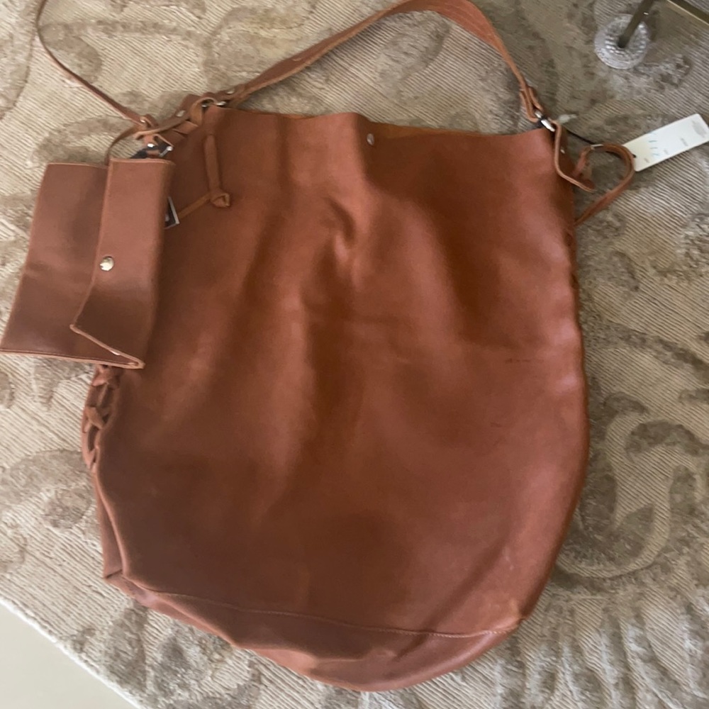 Genuine leather bag*